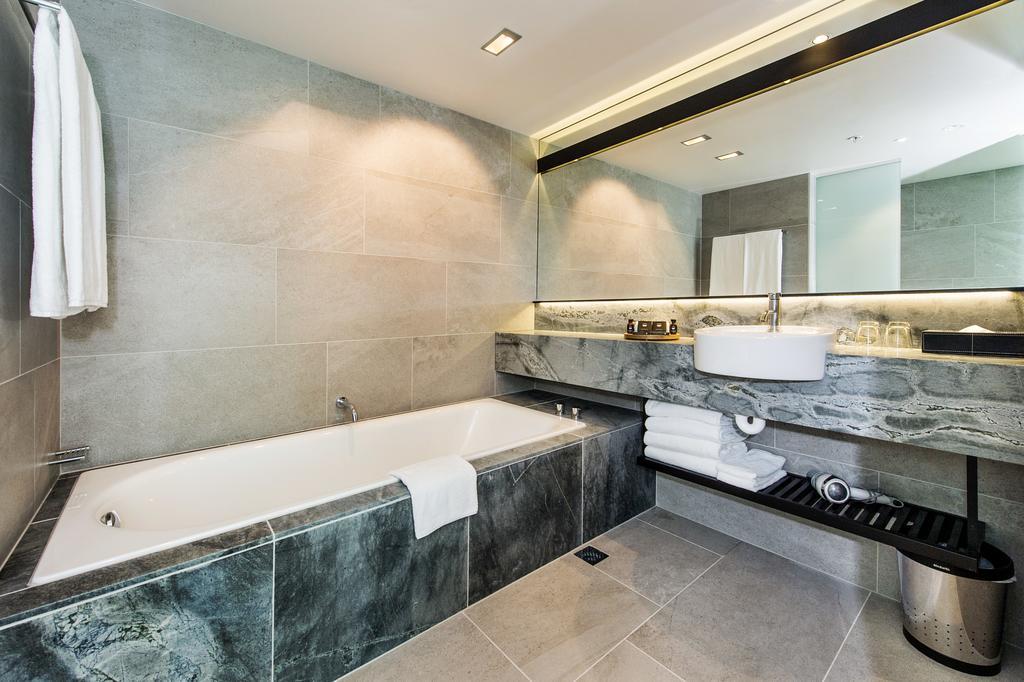 Old Town Boutique Suites Praha Bagian luar foto