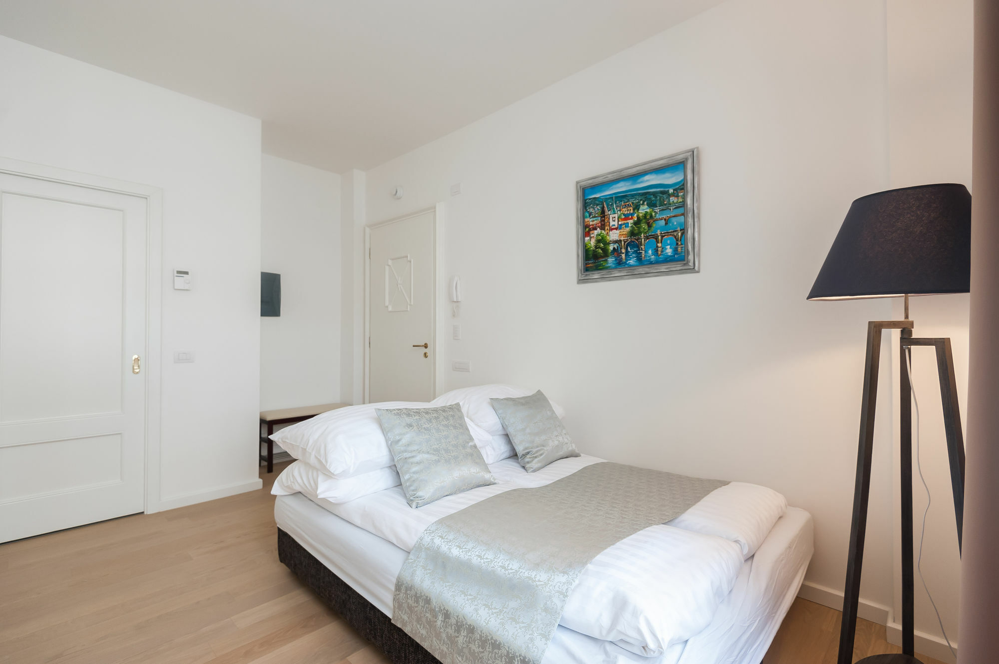 Old Town Boutique Suites Praha Bagian luar foto