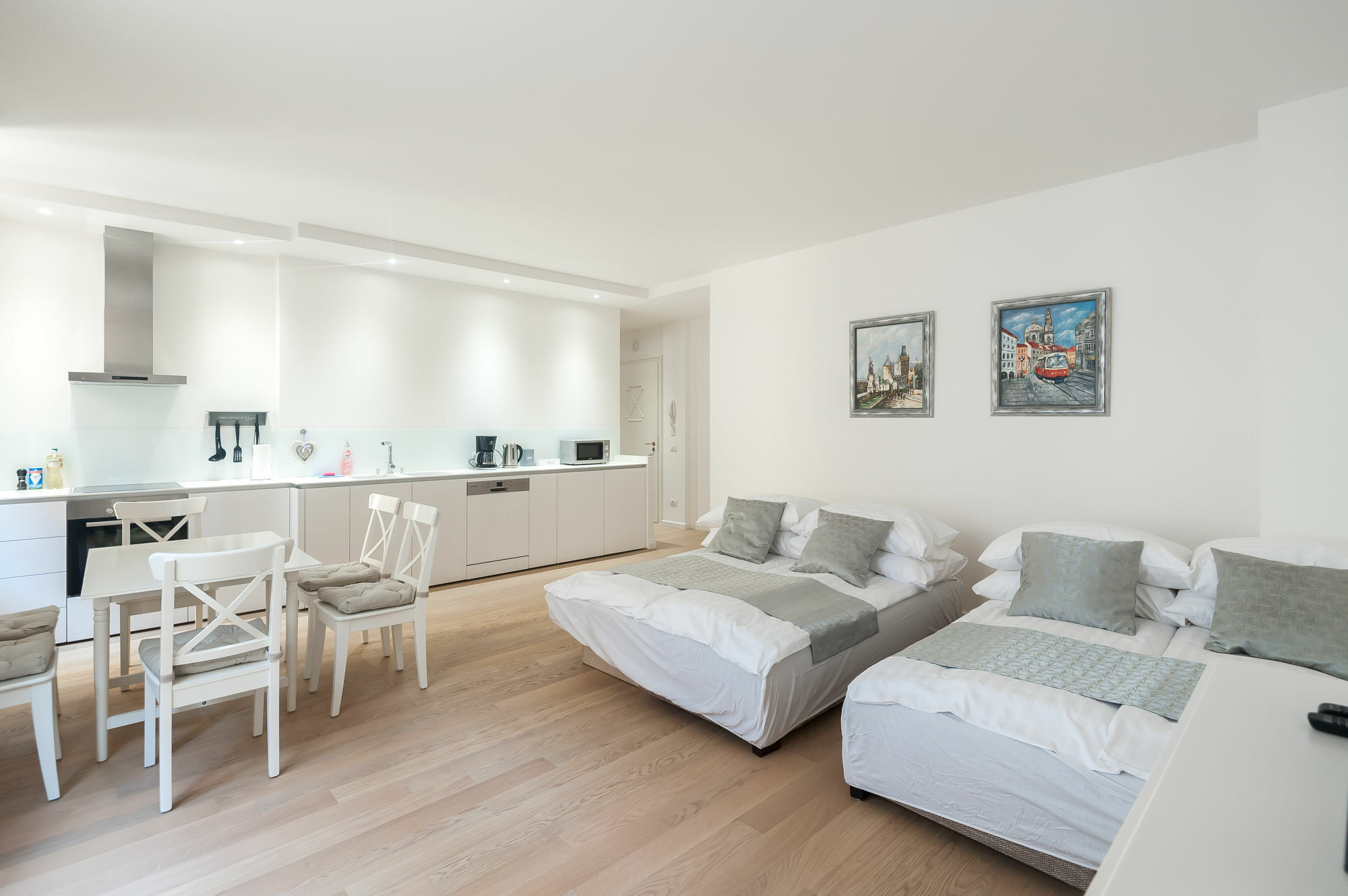Old Town Boutique Suites Praha Bagian luar foto
